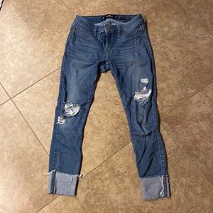 Hollister cropped jeans size 5.